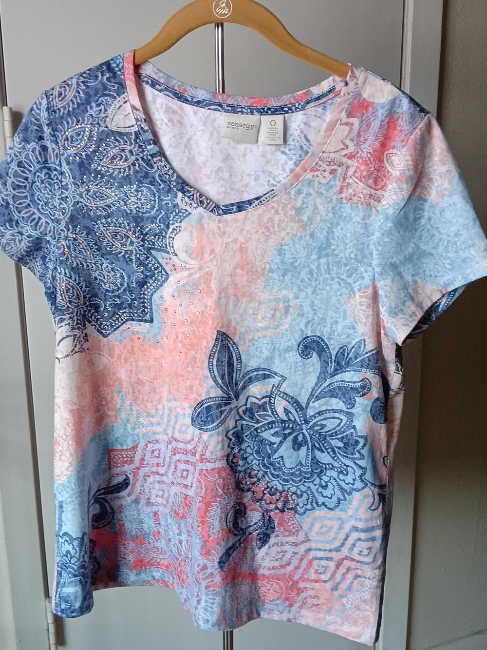 Zenergy Blue & Pink Paisley V-Neck Short Sleeve Tee